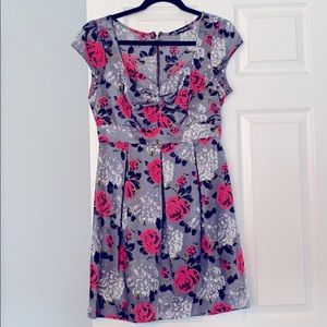 Cap sleeve vintage floral mini dress